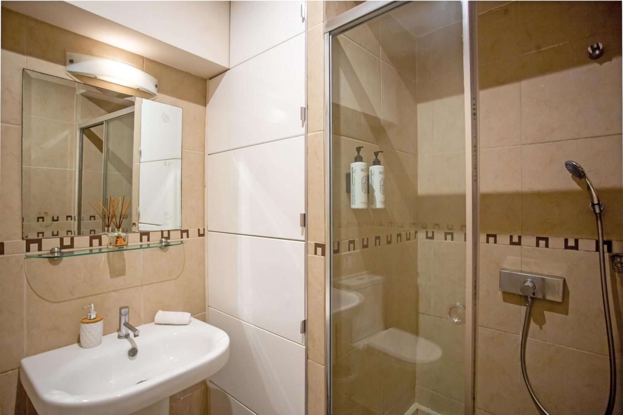 Ferienwohnung Guilford Loft Corfu  Exterior foto